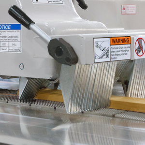Déligneuse Simple avec guide pneumatique 10-905 T4